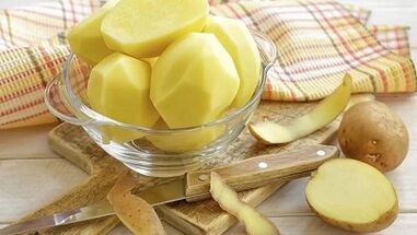 Potato facial mask revitalizes facial skin